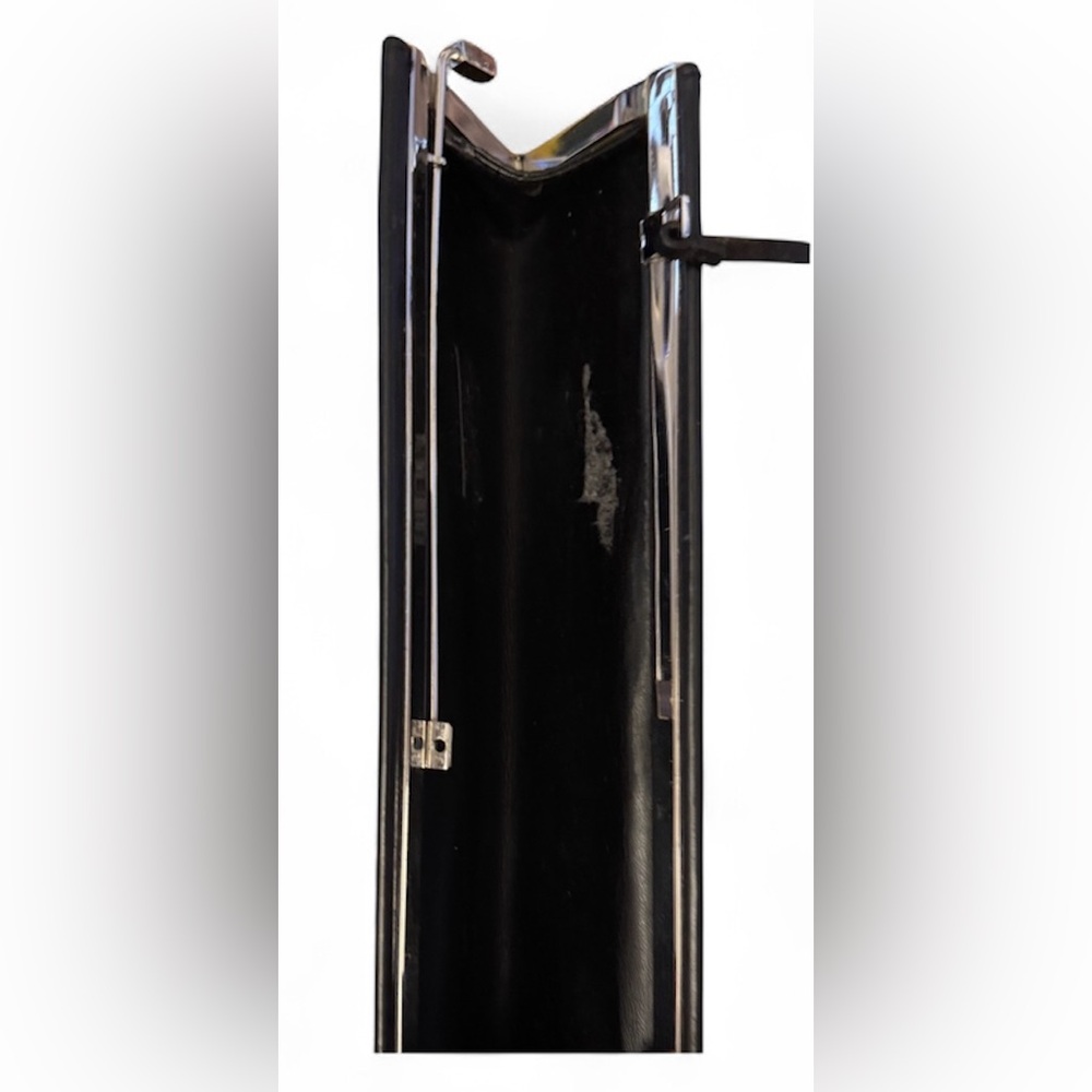 Gucci Black Leather Vintage purse. - Picture 10 of 12